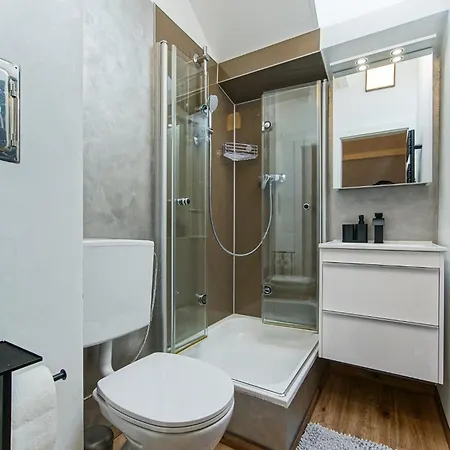 Auszeit Steiraland 2 Mit Privaten Terrasse Und Garten Und Parkplatz * Leoben (Styria)