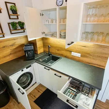 Auszeit Steiraland 2 Mit Privaten Terrasse Und Garten Und Parkplatz * Leoben (Styria)