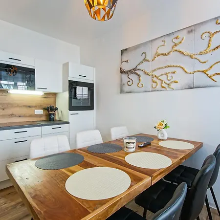 Auszeit Steiraland 2 Mit Privaten Terrasse Und Garten Und Parkplatz *