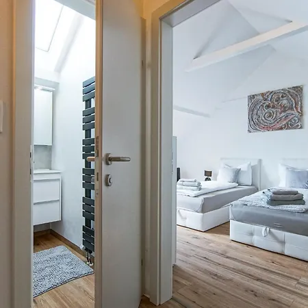 Auszeit Steiraland 2 Mit Privaten Terrasse Und Garten Und Parkplatz