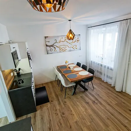 아파트 Auszeit Steiraland 2 Mit Privaten Terrasse Und Garten Und Parkplatz