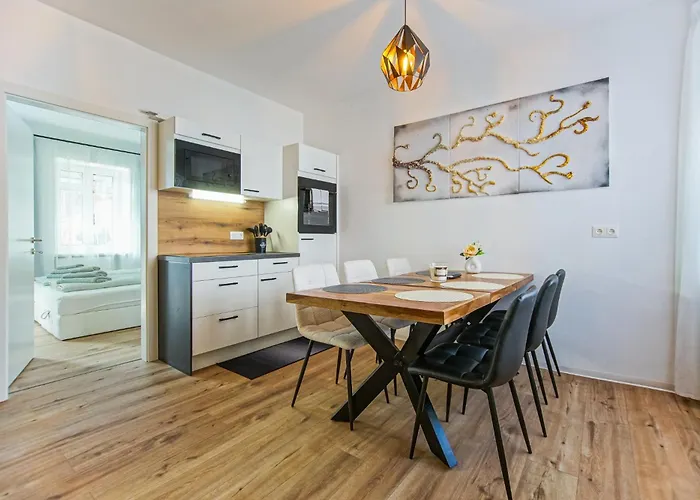 Auszeit Steiraland 2 Mit Privaten Terrasse Und Garten Und Parkplatz Apartmán *